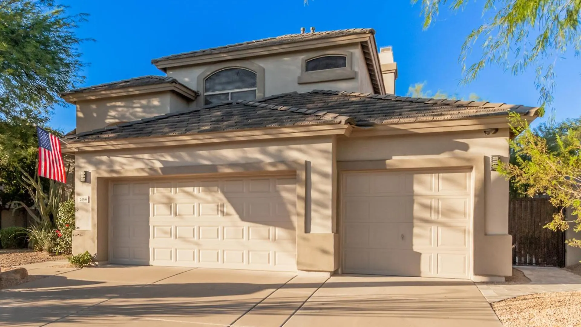 Luxury Homestyle Getaway Wpool, Gym, & Office Scottsdale