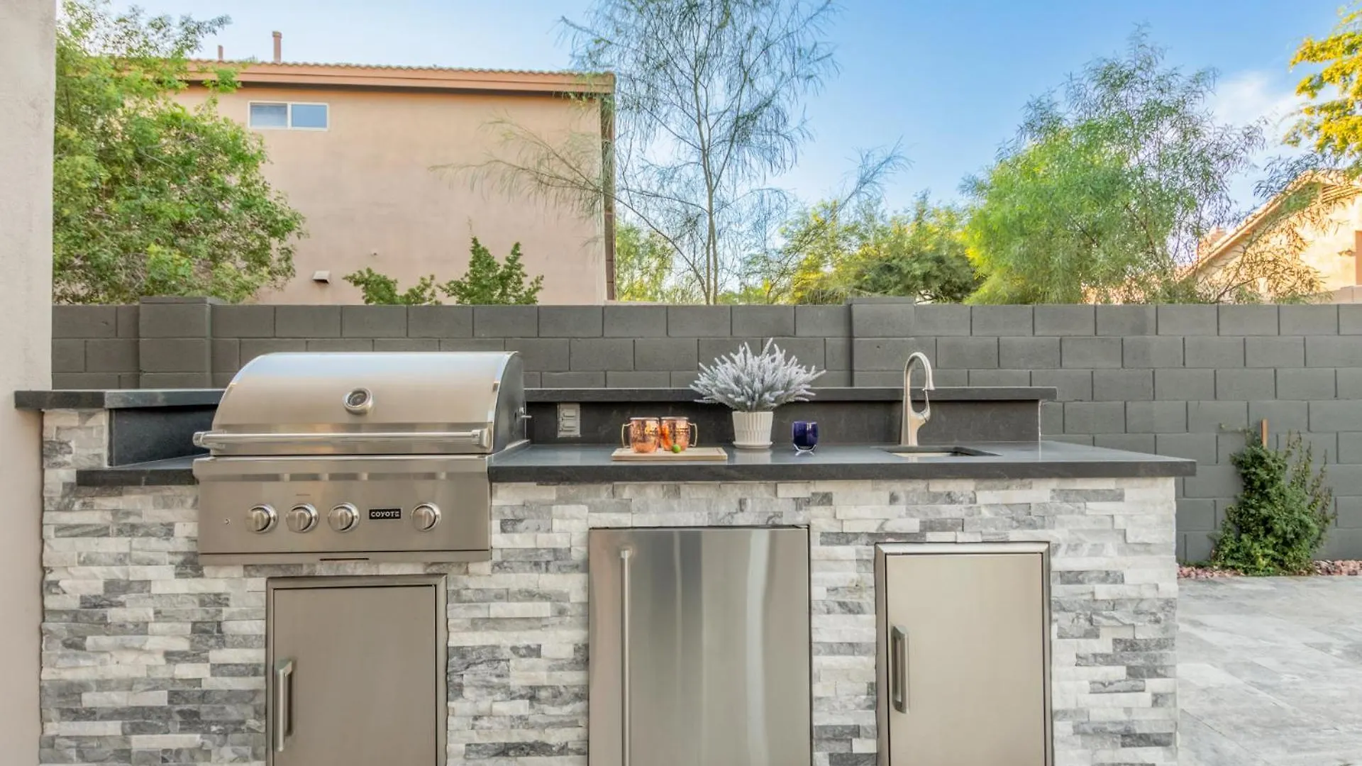 Luxury Homestyle Getaway Wpool, Gym, & Office Scottsdale