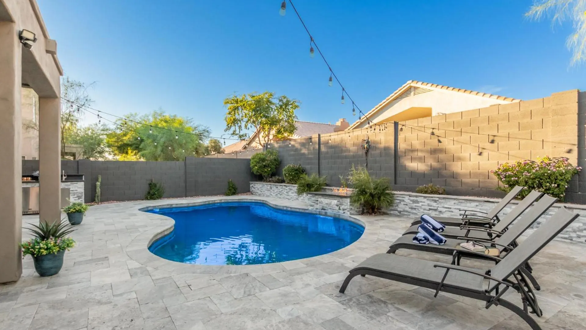 Semesterbostad Luxury Homestyle Getaway Wpool, Gym, & Office Scottsdale